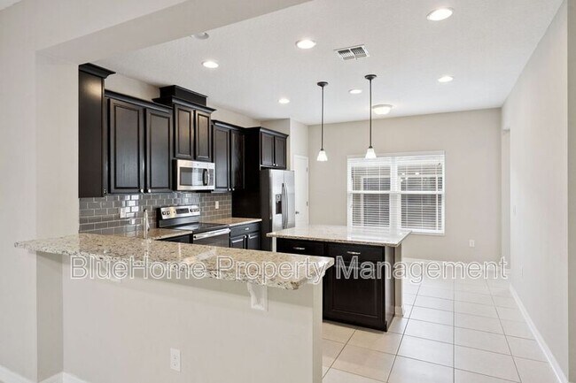 Photo - 7995 Ava Jade Aly