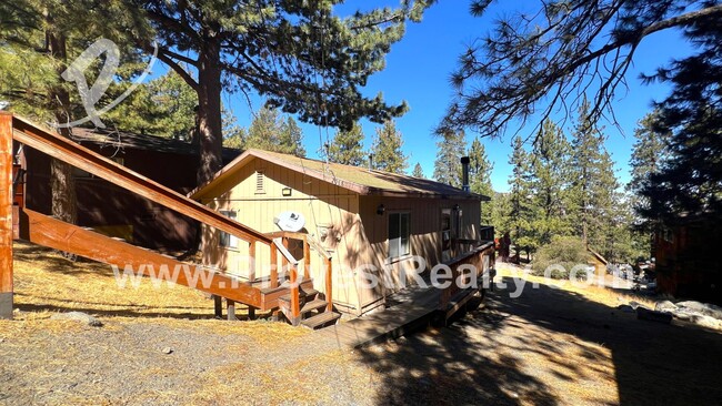 2 Bed, 1 Bath Wrightwood Home!!! - 2 Bed, 1 Bath Wrightwood Home!!!