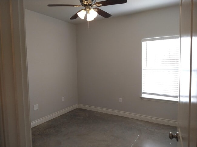 Photo - 1000 Wooded Hollow Ct