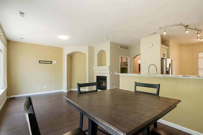 Photo - 14400 Albrook Dr