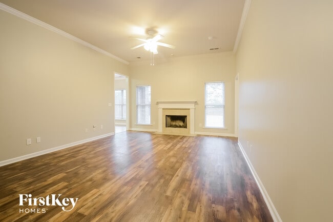 1072 Pine Valley Dr