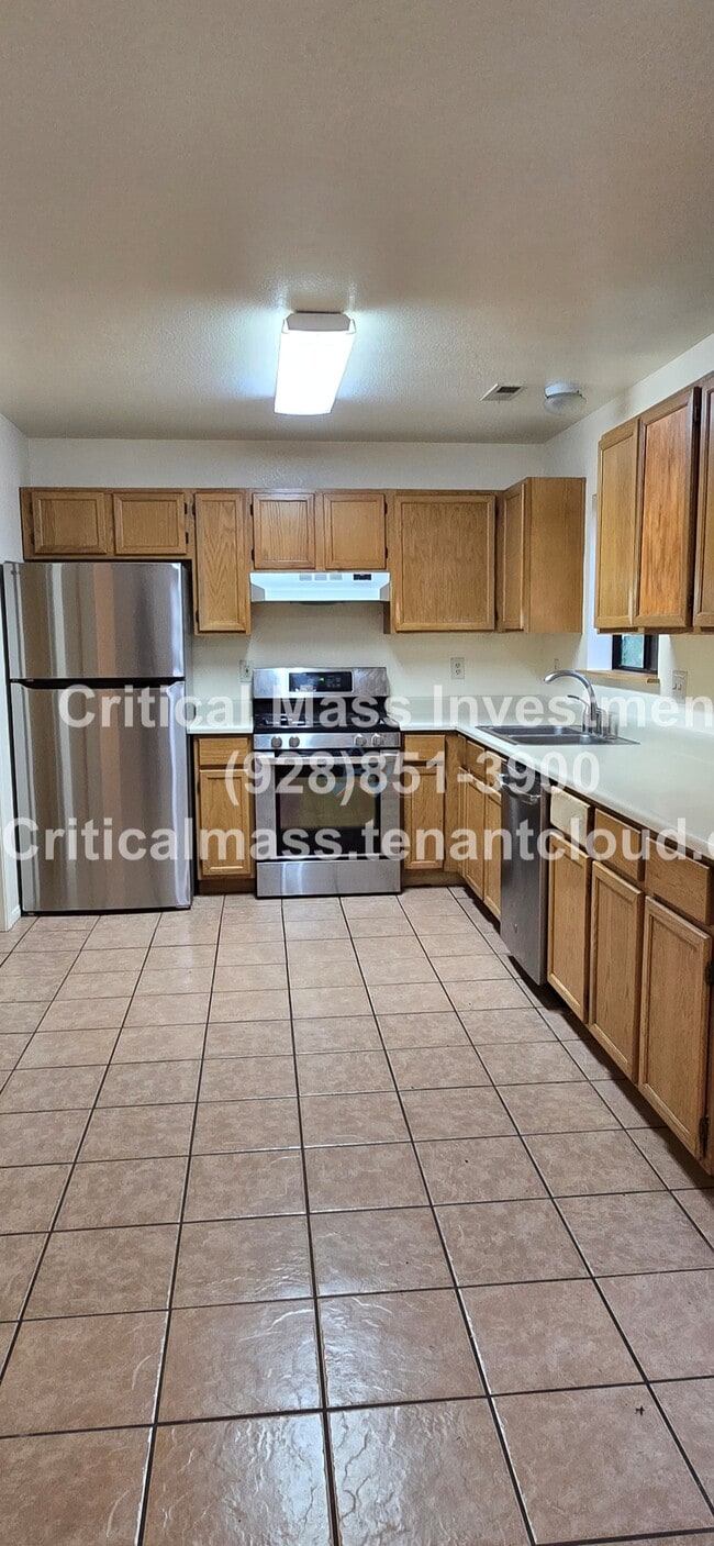 Photo - 2202 E 1st Ave