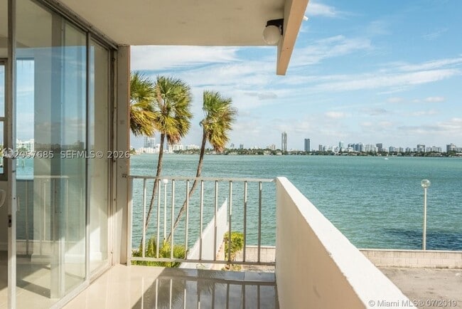 7545 E Treasure Dr Unit 2H