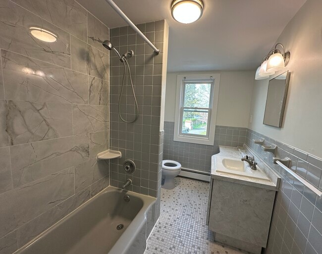 Photo - 43 West St Unit 2nd floor