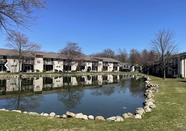 Building Photo - 7640 Woodview St Unit 1