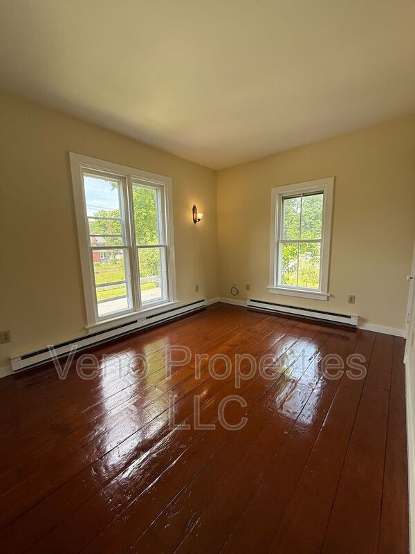 Photo - 1 Pleasant St