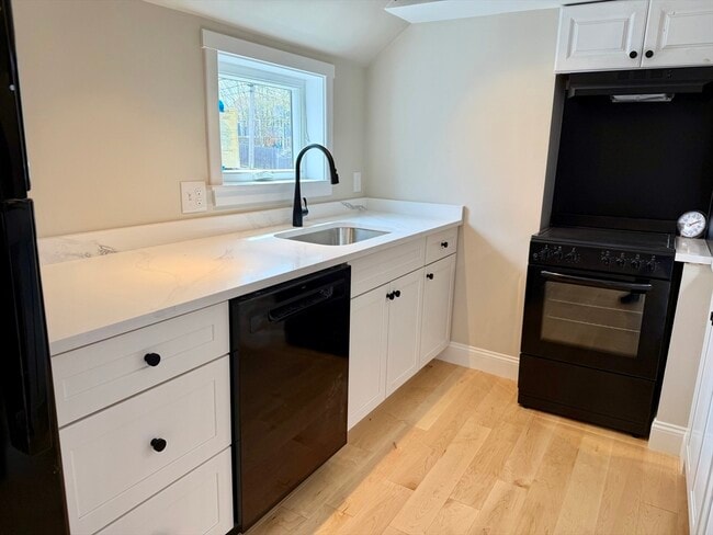 Photo - 15 River St Unit 2