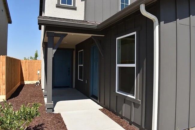 Photo - 4049 Cinnabar Ave