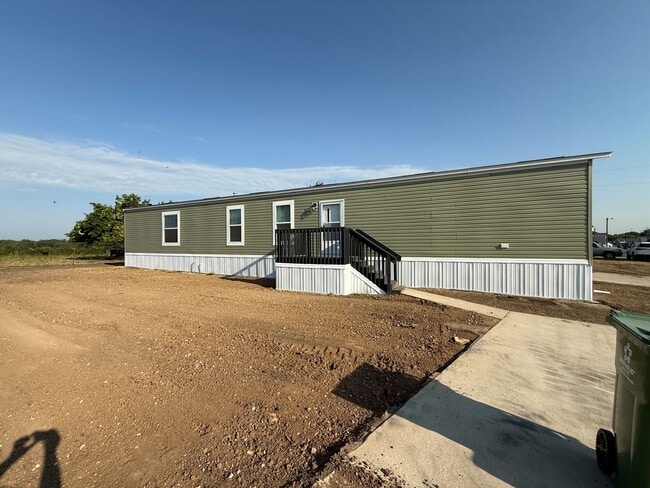 Photo - 139 Ponderosa Way