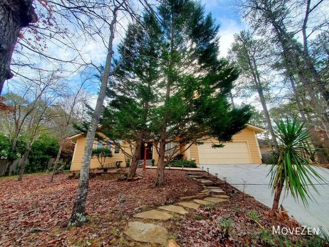 Photo - 2323 Ridgefield Dr