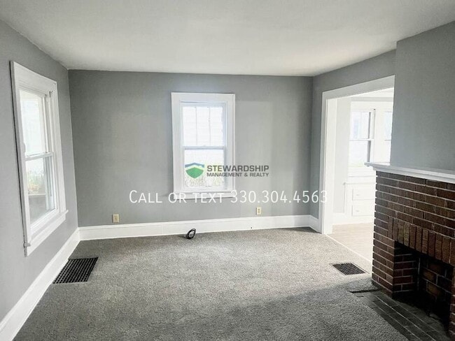 Photo - 1012 Brown St