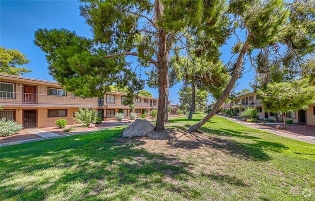 Building Photo - 605 S Royal Crest Cir Unit 7 Rental