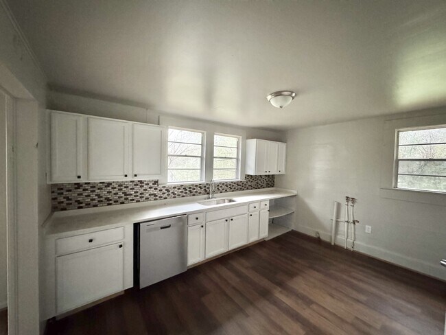 Photo - 5709 13th St S