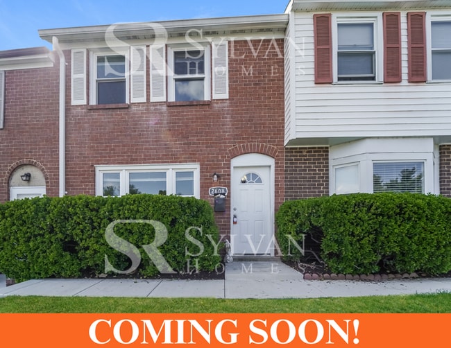 Building Photo - Enjoy living the good life in this 3 bedroom, 1.5 bathroom townhome