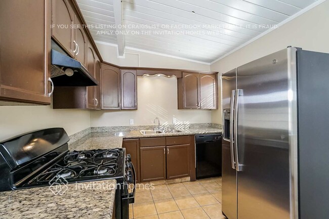 Photo - 5727 Cedarglen Dr