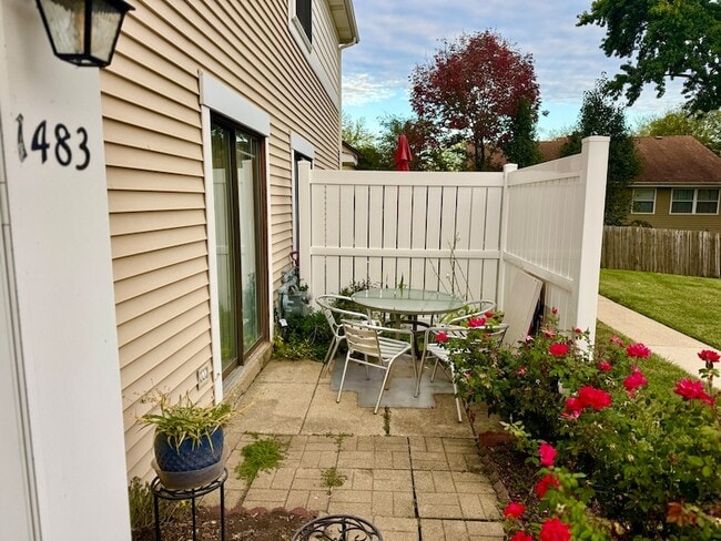 Photo - 1483 Cornell Ct