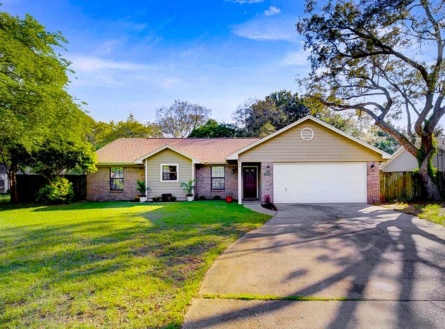 Photo - 1174 Bay Ct House