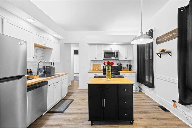 Photo - 469 Alexander St Unidad 1