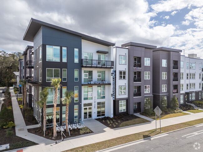 The Metropolitan Gainesville Apartments | University of Florida | Off ...