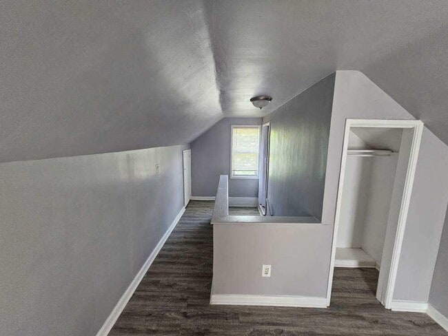 Photo - 16092 Coram St