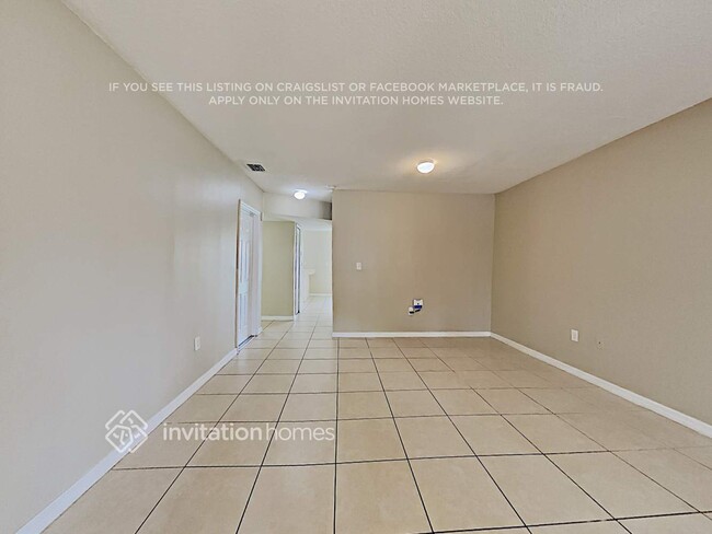 5886 SW 162nd Path