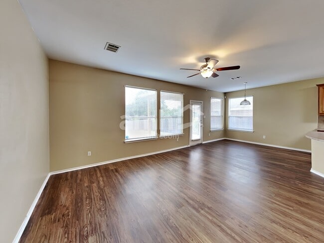 Photo - 1817 Melissa Oaks Ln