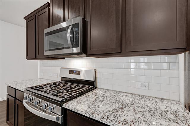 Photo - 314 Red Oak Dr
