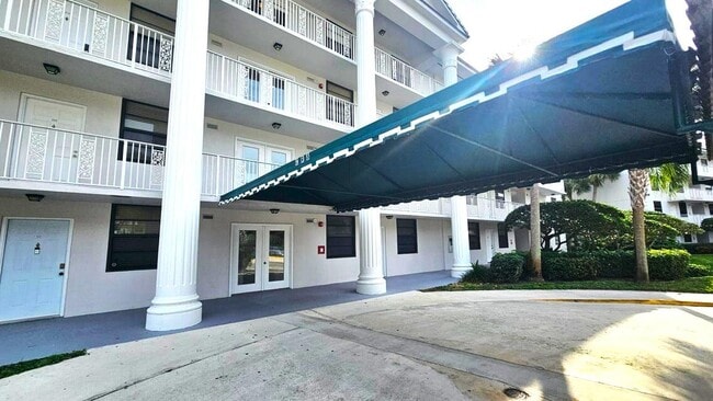 Photo - 3630 Whitehall Dr Condo Unit 303