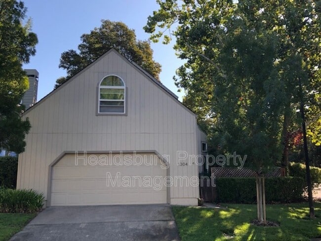 Building Photo - 1304 Foothill Dr Rental