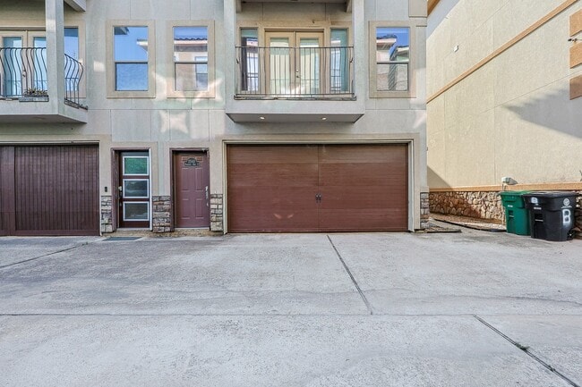 Photo - 2540 Prospect St