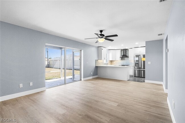 Photo - 527 SE 6th Ave