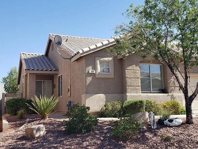 Building Photo - 198 Crown Imperial St