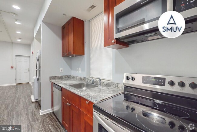 Building Photo - 2202 Maryland Ave Unit 3 Rental