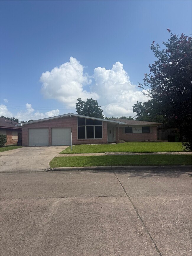 Photo - 7623 Wilmerdean St