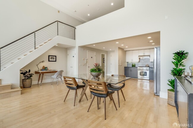 Photo - 920 Harrison St