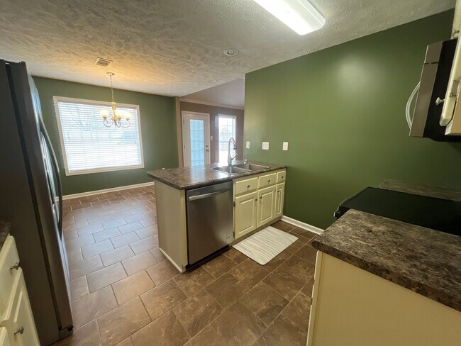 Photo - 612 Gettysburg Dr