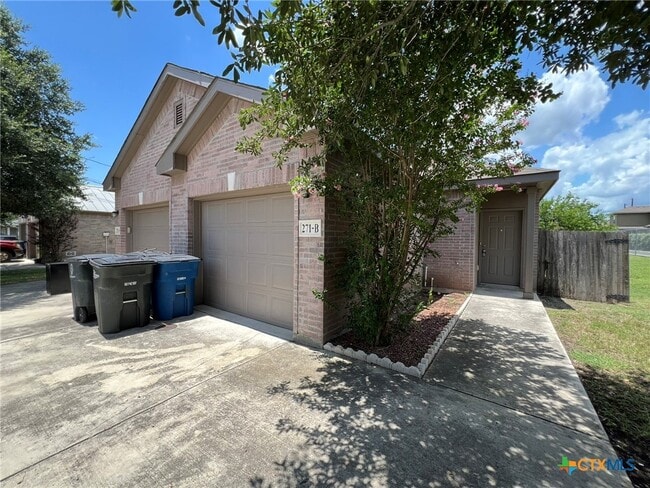 Photo - 271 Rosalie Dr