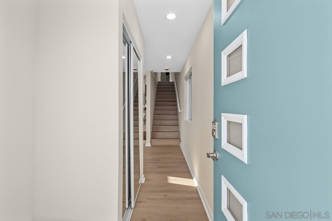 Photo - 3043 Oliphant St