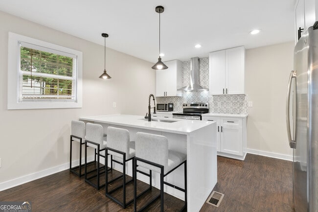 Photo - 1887 E Farris Ave