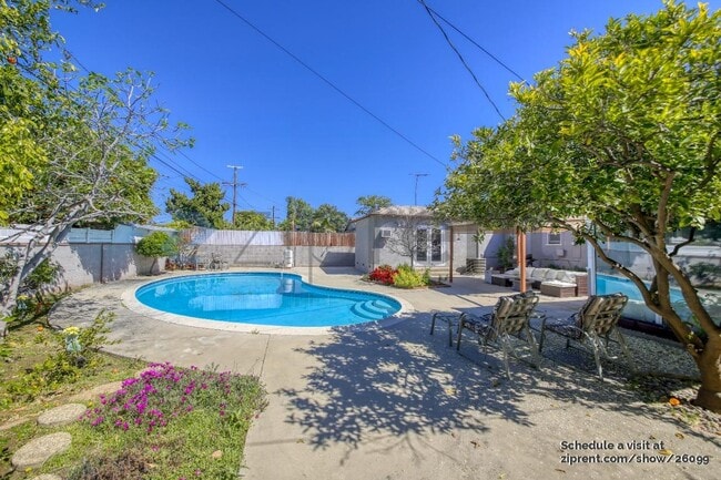 Photo - 10045 Wisner Ave