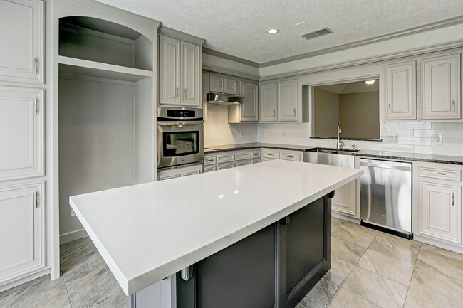 Photo - 1211 Diablo Dr