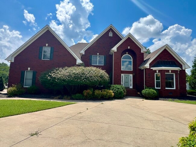 Building Photo - 2903 St Johns Dr