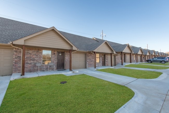 Belmont Park - Belmont Park Apartments