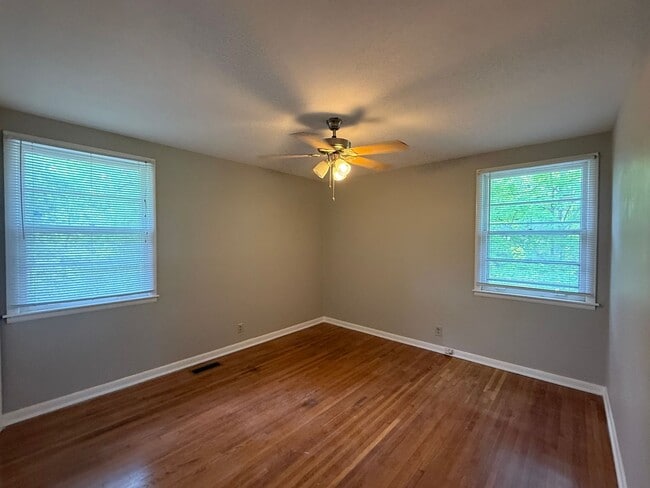 Photo - 928 Rodney Dr