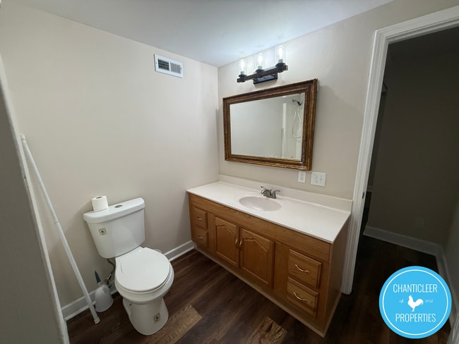 Photo - 1729 Gyro Dr