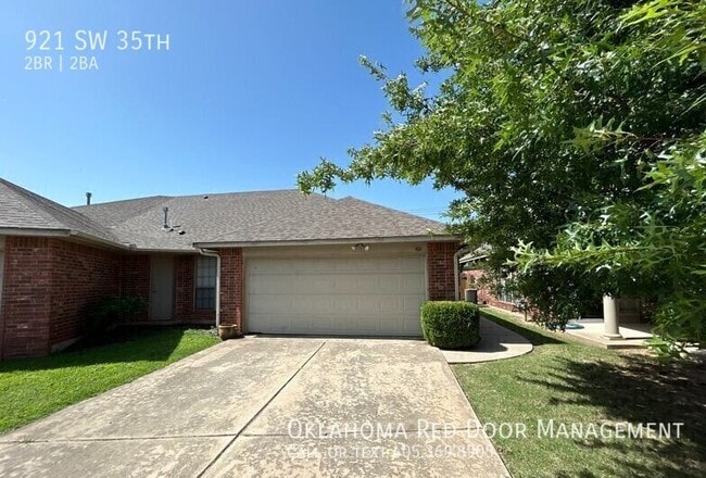 Photo - 921 SW 35th-