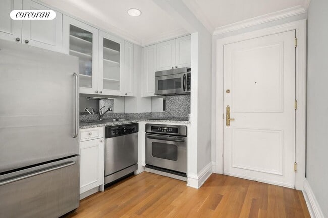 Photo - 502 Park Ave