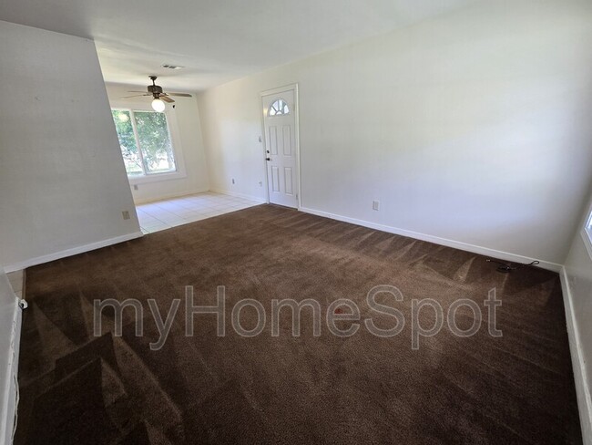 Photo - 916 Twinbrook Ave