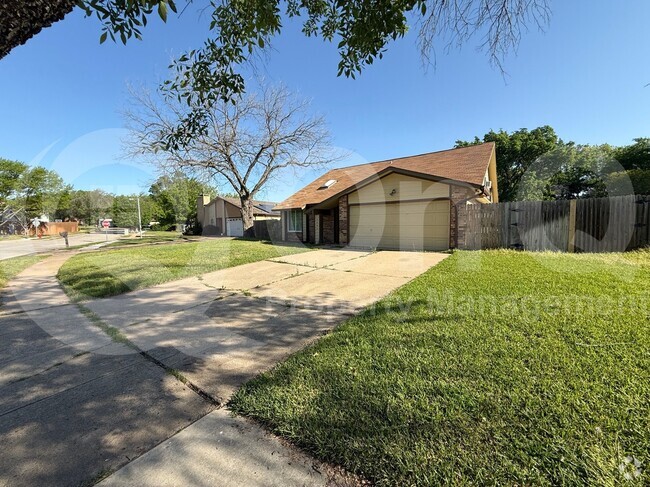 Building Photo - 3005 Meandering Way Rental