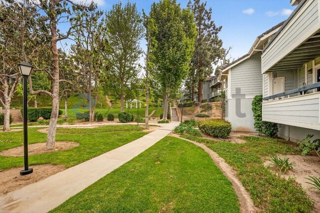 Photo - 26854 Claudette St